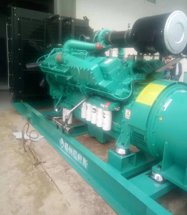 阜平发电机租赁使用中无电压或电压太低怎么办？