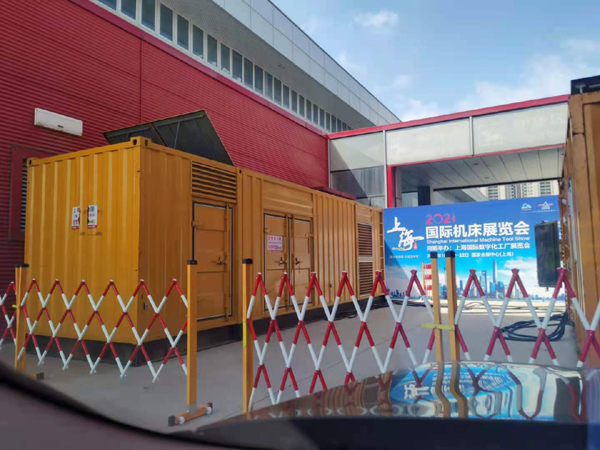 阜平发电车出租-发电机无电压或电压太低怎么办？