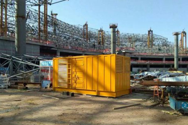 阜平发电机出租如何判断空气滤清器是否需要更换？
